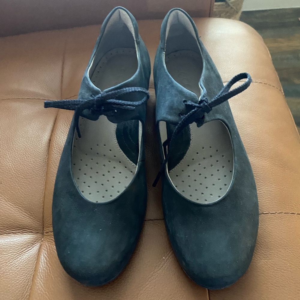 ECCO Scupted Black Pumps EU 39 US 9